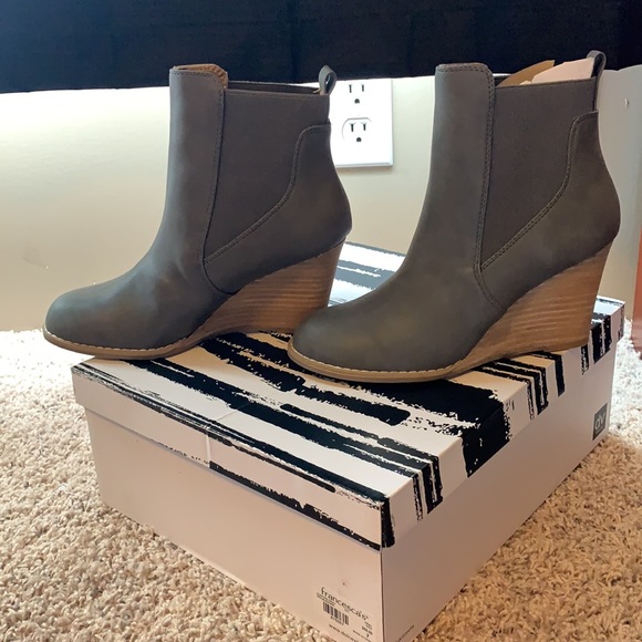 New Dolce Vita Ankle Boots - Picture 4 of 9